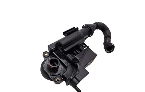 Audi Q7 4L Oil breather separator 