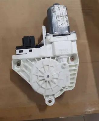 Audi Q7 4L Front door window regulator with motor 4L0959801B 977273