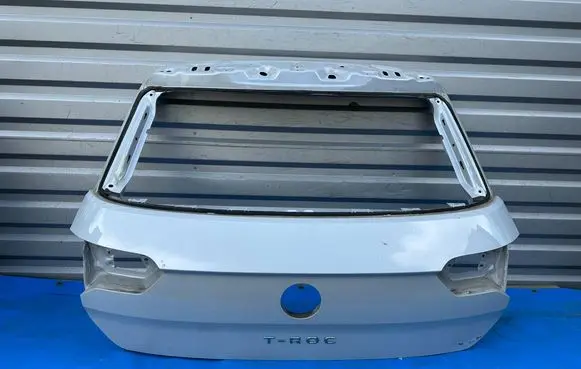 Volkswagen T-Roc Truck tailgate 