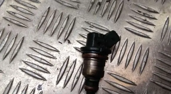 Renault Megane I Fuel injector 867867