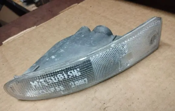 Mitsubishi Eclipse Front indicator light