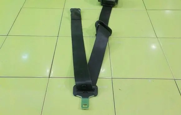 Mercedes-Benz Citan W415 Front seatbelt PRZOD 17AB23