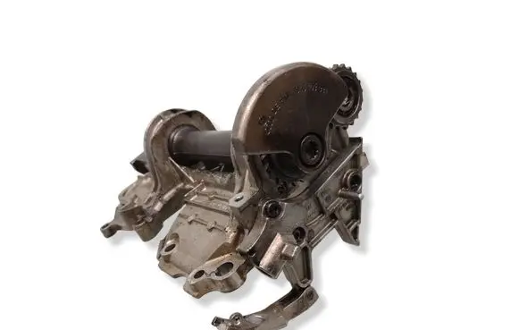 Volkswagen Polo IV 9N3 Oil pump balance shaft 045103127D
