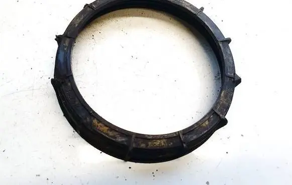 Nissan Juke I F15 In tank fuel pump screw locking ring/nut 09701687000
