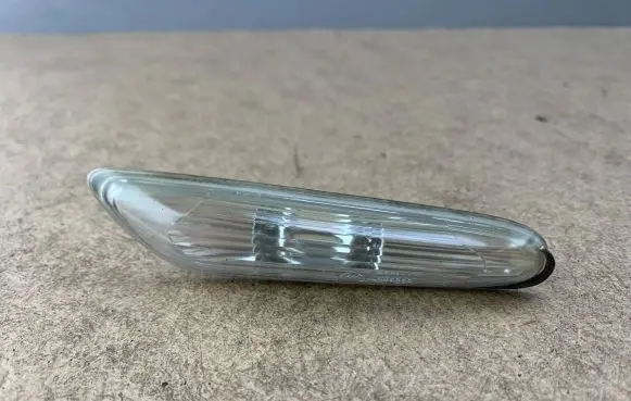 BMW 3 E90 E91 Front fender indicator light 6932998 63136932998 63137253326