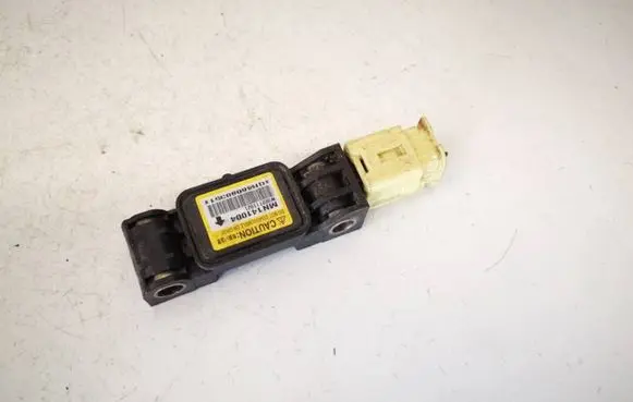 Mitsubishi Grandis Airbag deployment crash/impact sensor mn141004 w002t11071