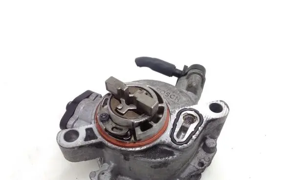 Ford Grand C-MAX Vacuum pump 9804021880 2C20301D