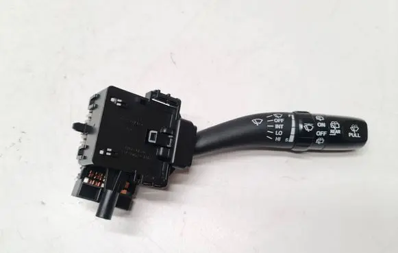 Hyundai Santa Fe Wiper control stalk 202004726