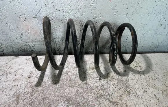 Nissan X-Trail T30 Rear coil spring
