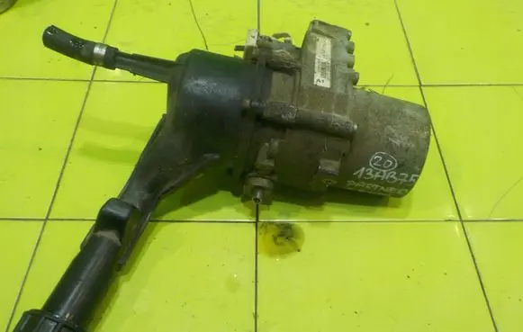 Peugeot Partner Power steering pump V29018054B