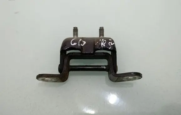 Nissan Qashqai Rear door upper hinge 
