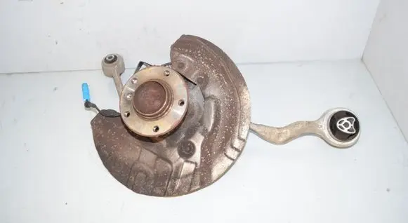BMW X1 E84 Front wheel hub 6865144 31216865144 31216784866