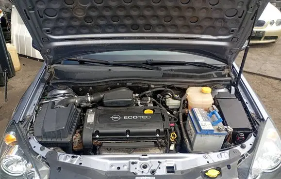Opel Astra H Radiator support slam panel