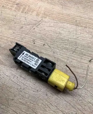 Audi A3 S3 8P Airbag deployment crash/impact sensor 4B0959643E USED