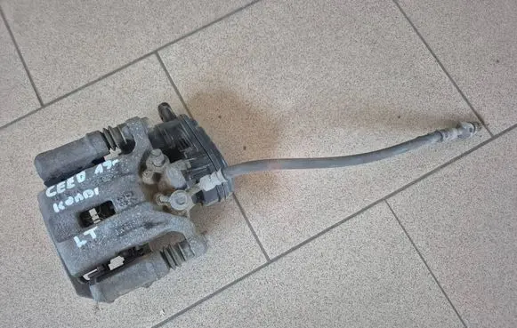 KIA Ceed Rear brake caliper G358237700