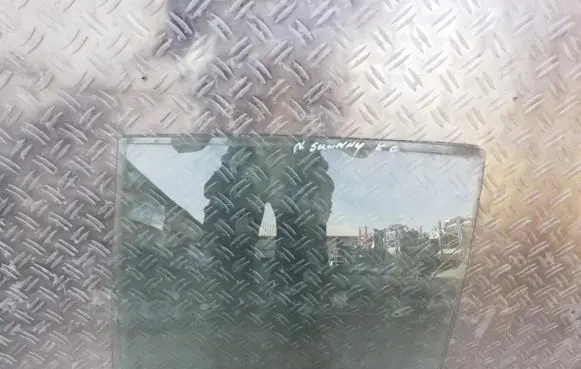 Nissan Sunny Rear door window glass