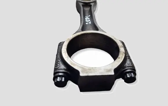 Volkswagen Golf VI Connecting rod/conrod