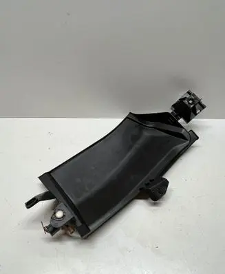 Other engine bay part