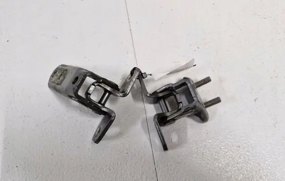Mitsubishi ASX Front door hinge set 