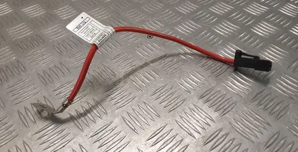 Positive cable (battery)