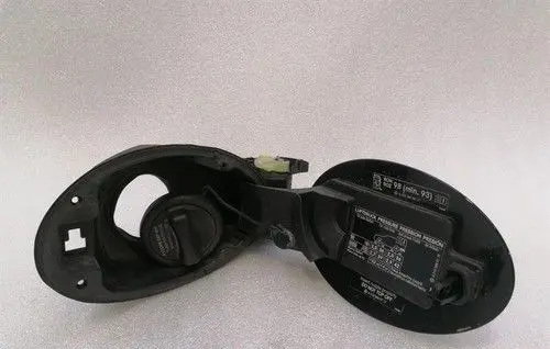 Mercedes-Benz CL C216 Fuel tank filler cap A2166300067