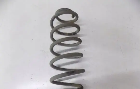 Toyota Auris 150 Rear coil spring