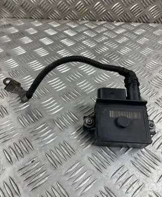 BMW 5 E60 E61 Glow plug pre-heat relay 859172301