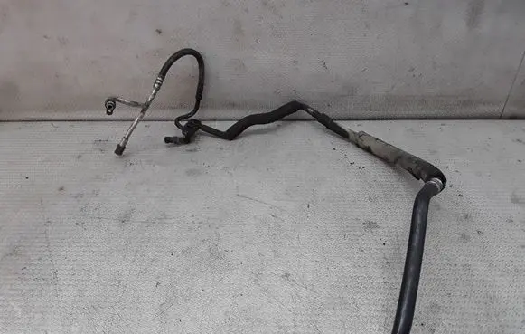 Ford Explorer Air conditioning (A/C) pipe/hose