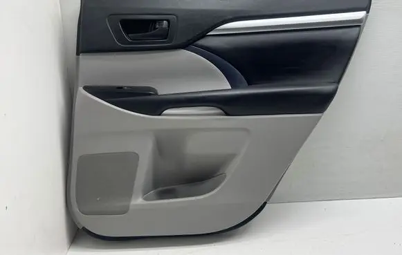 Toyota Highlander XU50 Rear door card panel trim 67787X1T06 67730X1T00 67300E442C5