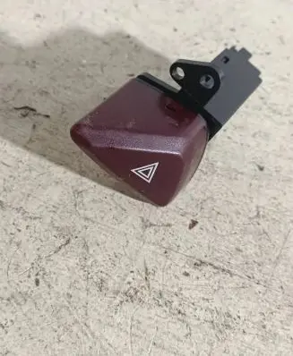 Mitsubishi Space Runner Hazard light switch