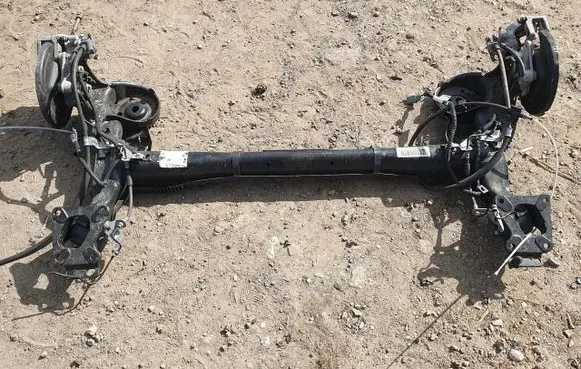 Peugeot Rifter Rear beam 