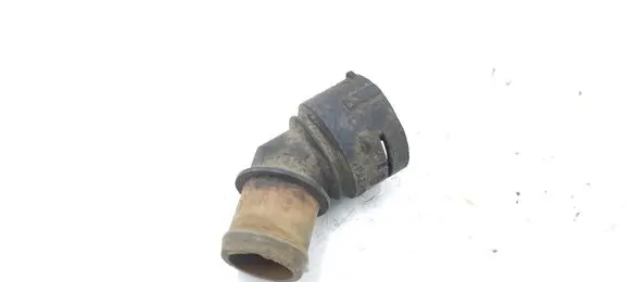 Volkswagen PASSAT B5 Engine coolant pipe/hose 1J0121619