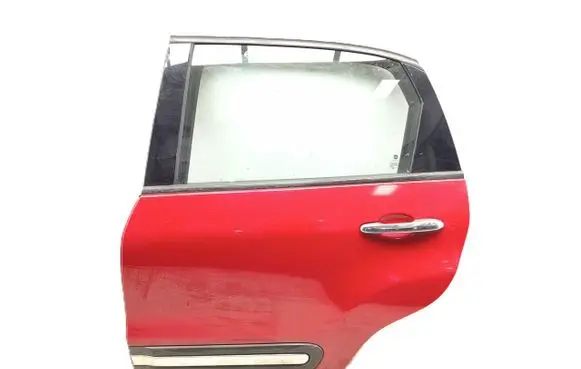 Fiat 500L Rear door
