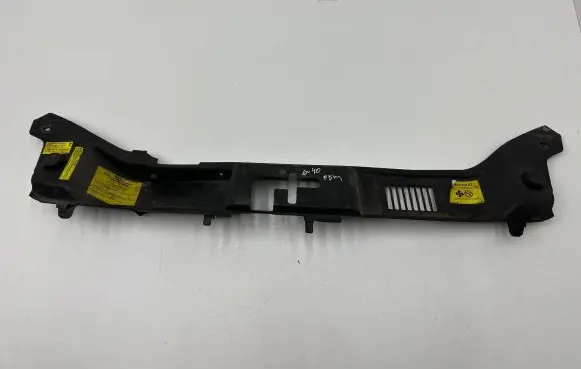 Volvo S40 Radiator trim 30674609 30674608 25789