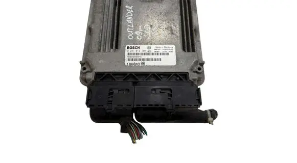 Mitsubishi Outlander Engine control unit/module 1860A906