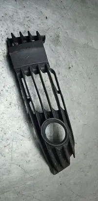 Volkswagen PASSAT B5.5 Front bumper lower grill 3B0853666L