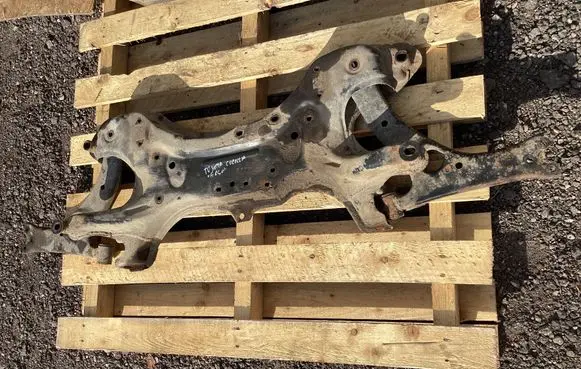 Toyota Corolla Verso AR10 Front subframe