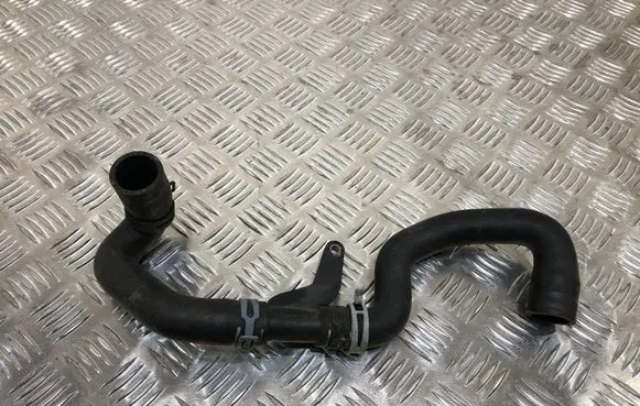 Mercedes-Benz C W205 Engine coolant pipe/hose A2742003782