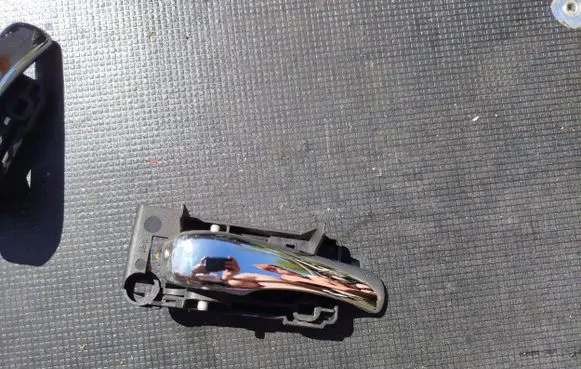 Alfa Romeo 147 Front door interior handle 46736145