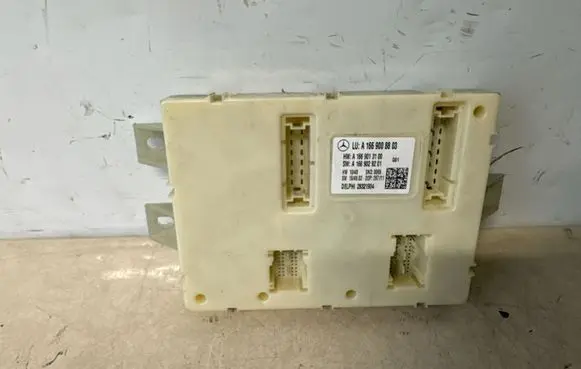 Mercedes-Benz ML W166 SAM control unit A1669008803