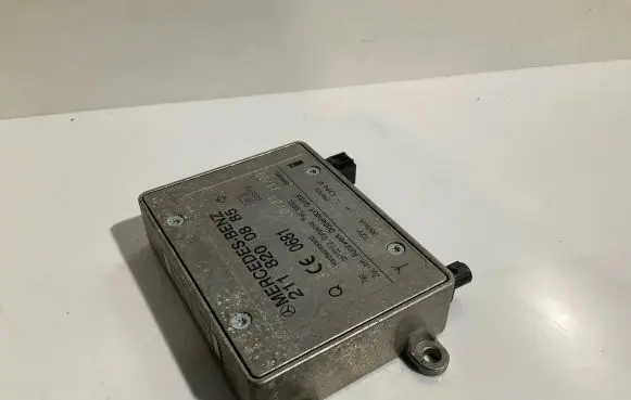 Mercedes-Benz E W211 Bluetooth antenna 2118200885 09702112