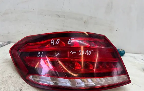 Mercedes-Benz E W212 Rear/tail lights A2129060703 ZGS011H 613901
