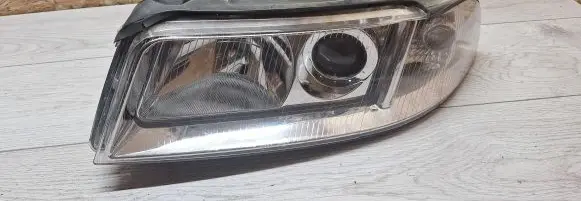 Audi A4 S4 B5 8D Headlight/headlamp 20A006