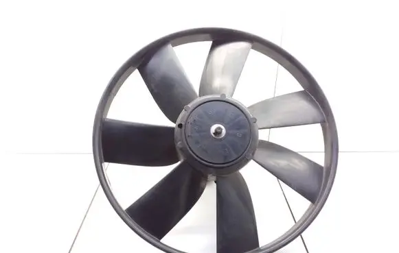 Volkswagen Golf III Radiator cooling fan shroud 1H0959455D LG76A6082280