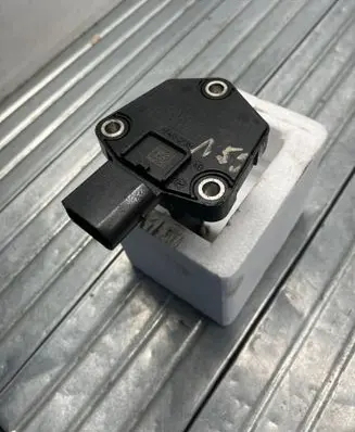 BMW 3 F30 F35 F31 Oil level sensor 8608779 6PR01049709 12037322