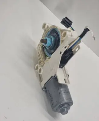 Audi A6 S6 C6 4F Front door window regulator motor 8K0959802A 1101965575200 10420240152