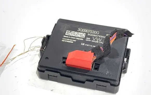 Volkswagen Touran III Gateway control module 3Q0907530G