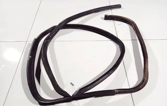 Volkswagen Transporter - Caravelle T4 Rubber seal front coupe door 