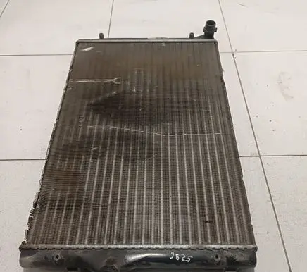 Volkswagen Caddy Coolant radiator 65281A 0032011 6918