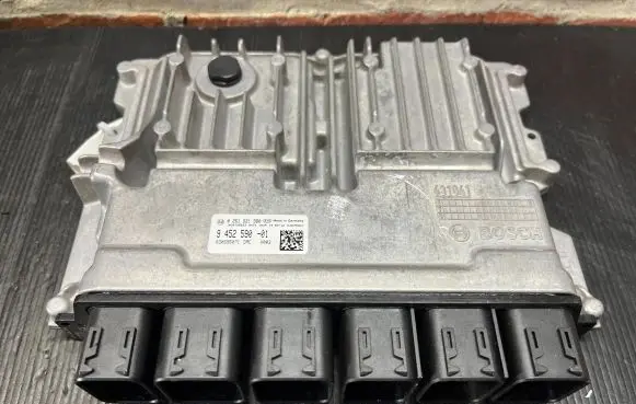 BMW 2 F46 Engine control unit/module 9452590 030696071 0261S21980